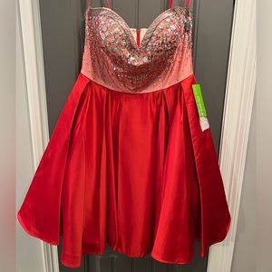 Narianna strapless red cocktail dress, Size XL, convertible straps, NWT